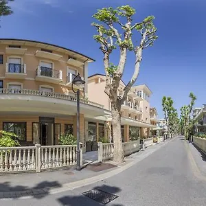 Отель Mediterraneo Club Benessere, Беллария-Иджеа-Марина